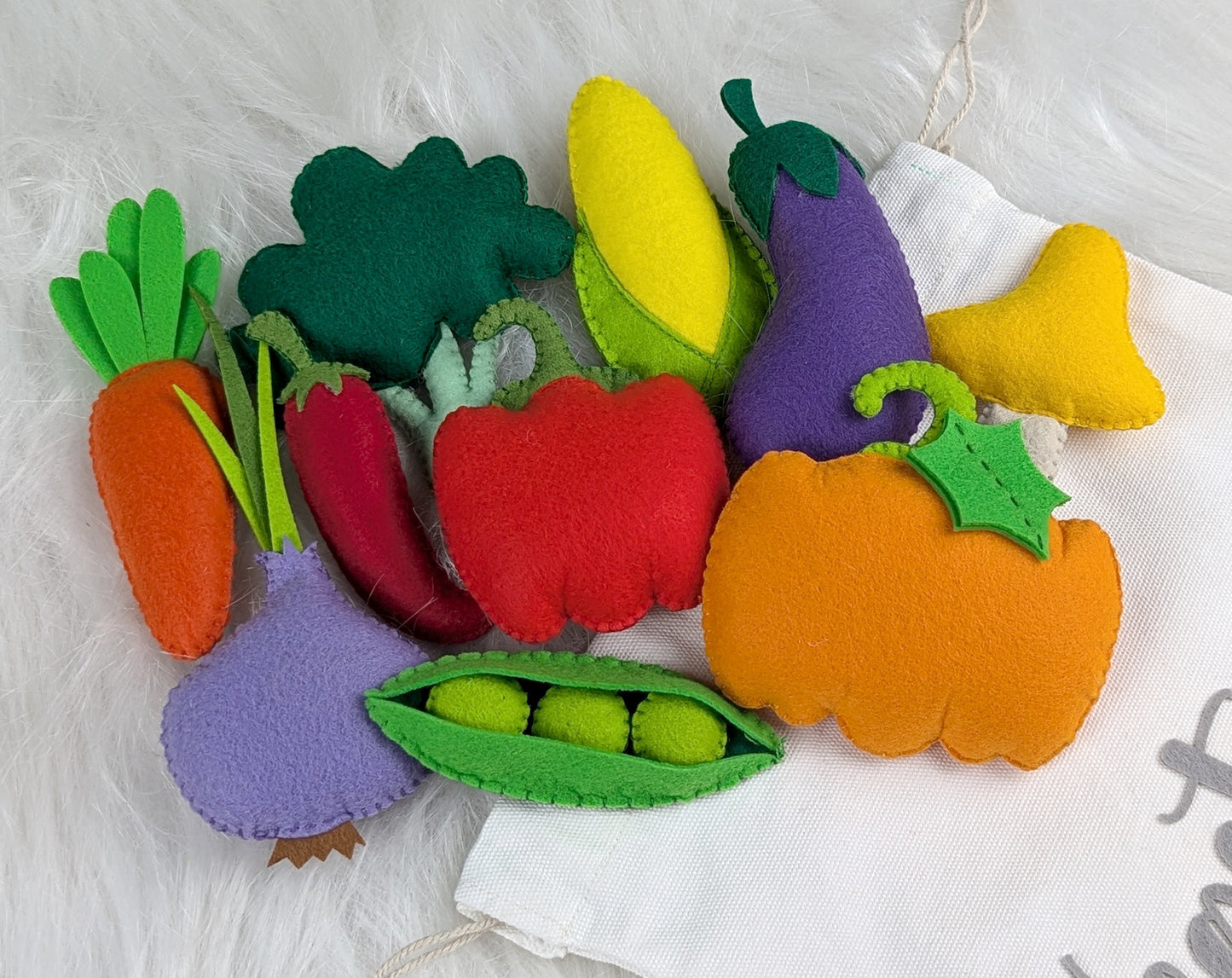 Felt Vegetables, Set of 10 with Potli