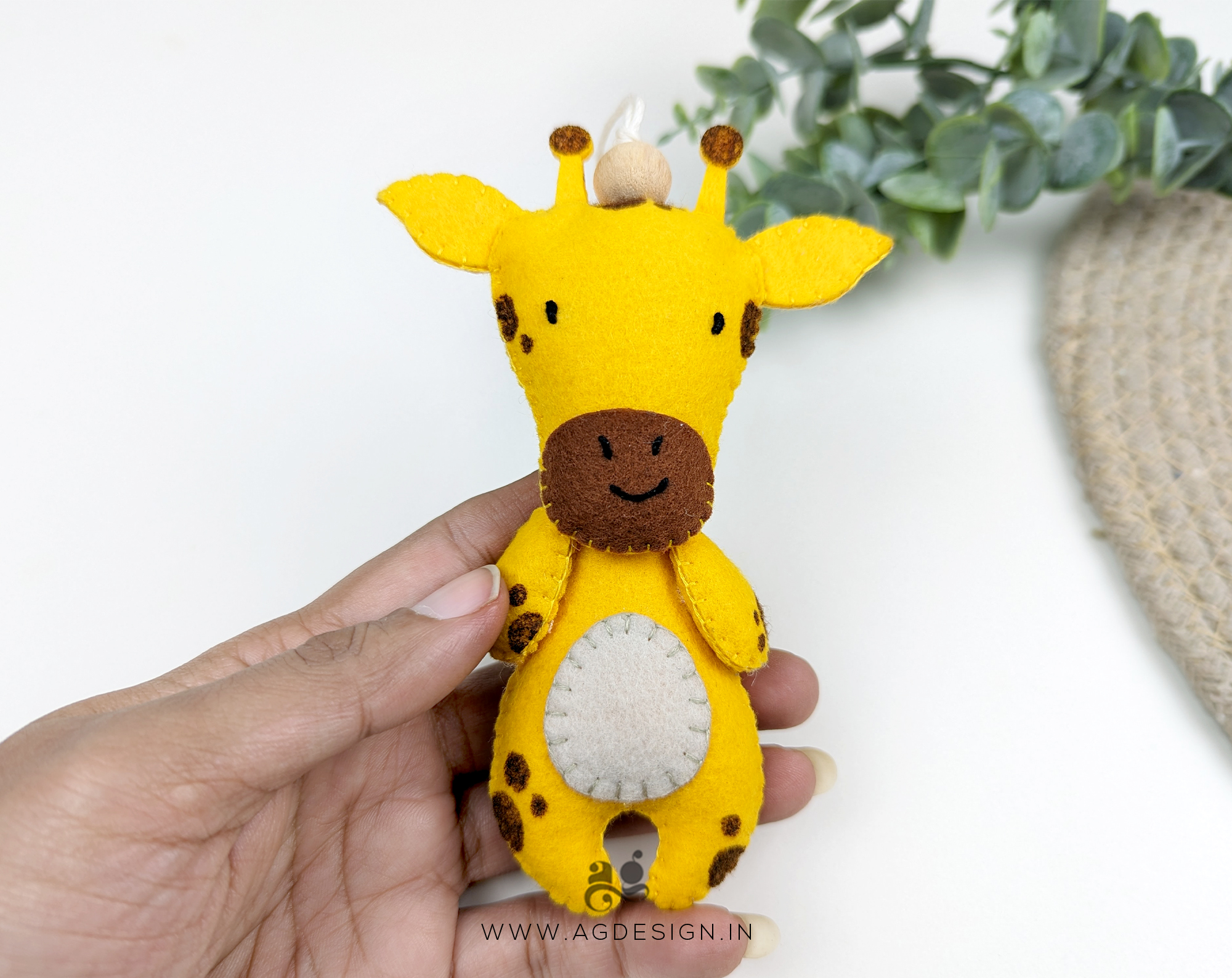 Giraffe Hanging Ornament